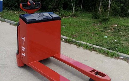 電動(dòng)倉儲(chǔ)車.jpg 電動(dòng)倉儲(chǔ)車.jpg